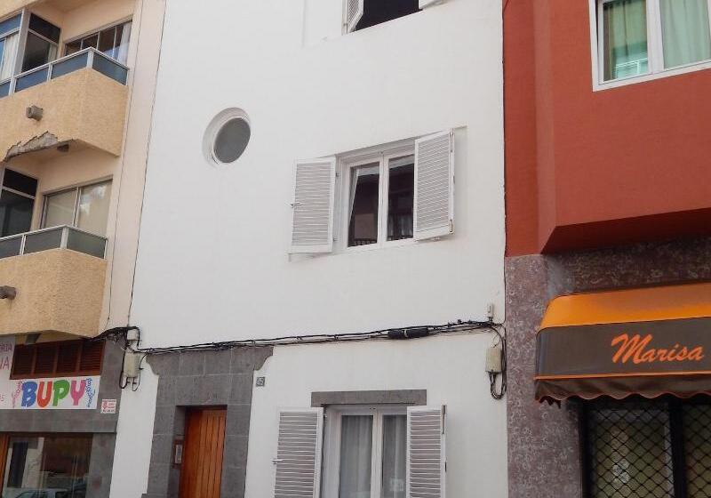 تختخواب و صبحانه Twenty Seven Degrees Las Palmas