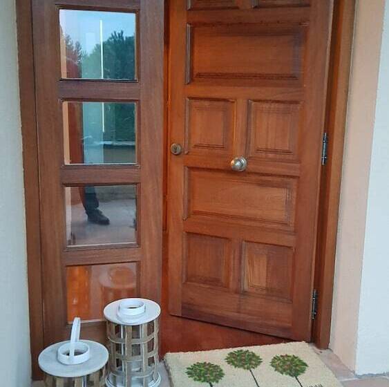 민박 Villa Tamarit Guest House