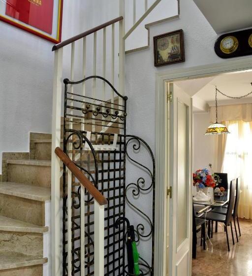 Wonderstays Chalet El Naranjo