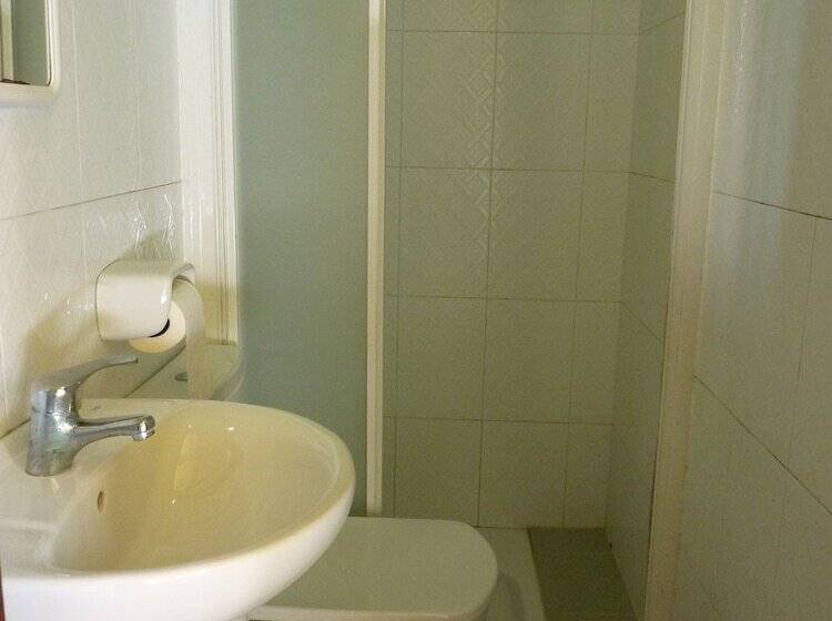 Albergue Llanes Playa De Poo   Hostel