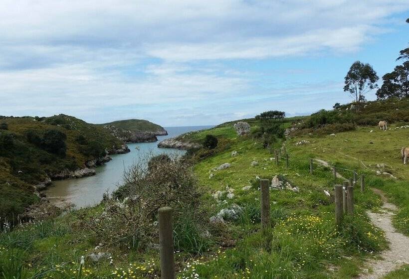 Albergue Llanes Playa De Poo   Hostel