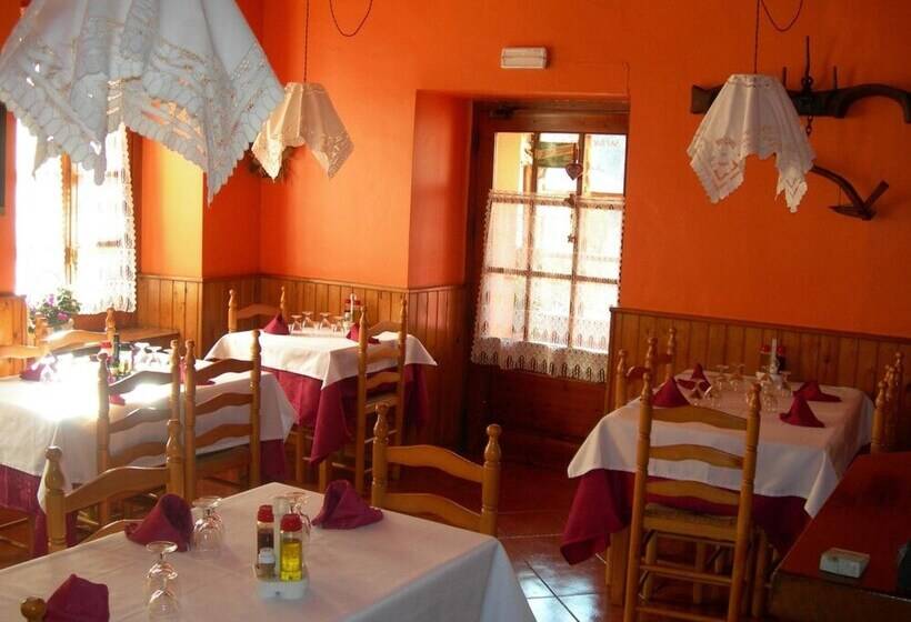 فندق فئة نجمة واحدة Alojamiento Rural Ostau Era Nheuada