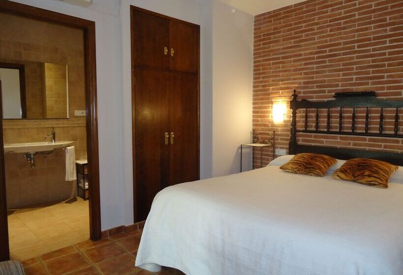 Hostal Casa Laure Y Mª Jose