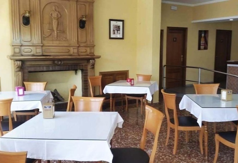 فندق فئة نجمة واحدة Casabermeja