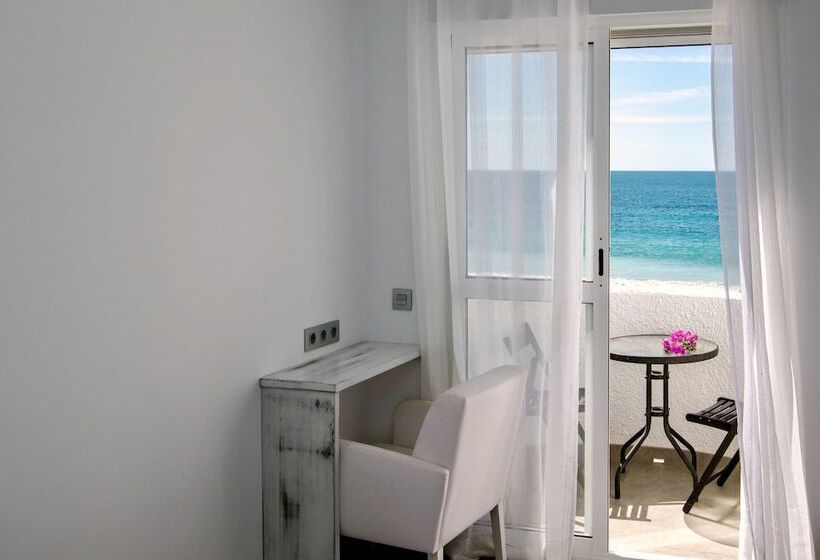 פונדק La Palmera. El Amanecer En El Parque Natural