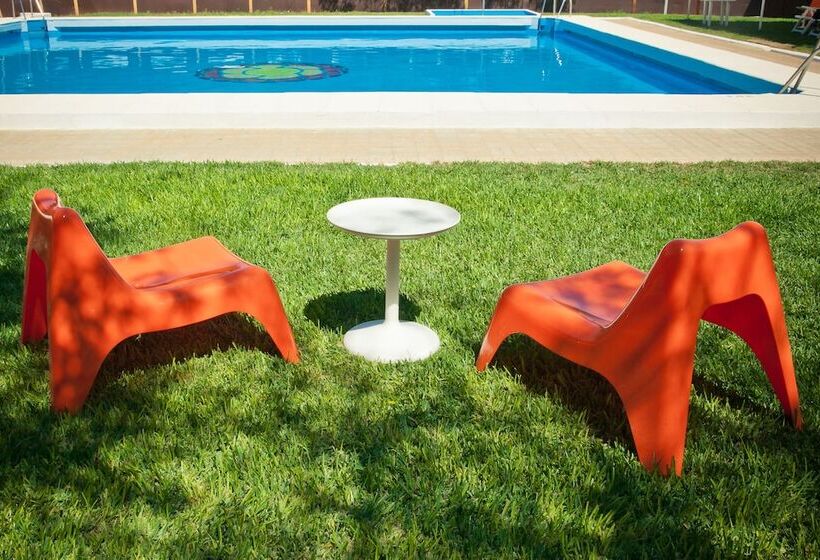 여관 Lantana Garden