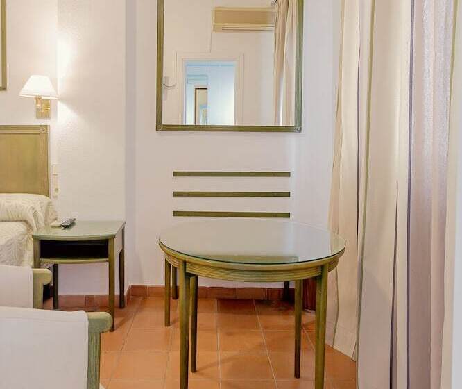 여관 Lantana Garden