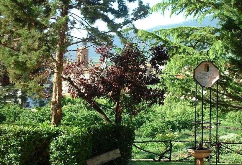 فندق فئة نجمة واحدة Parador Rural   El Convento De Gotor