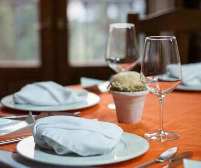 فندق فئة نجمة واحدة Parador Rural   El Convento De Gotor