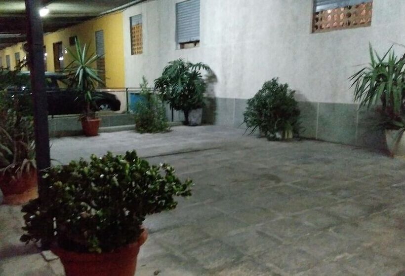 여관 Pensión  Mari Loli   Oficial