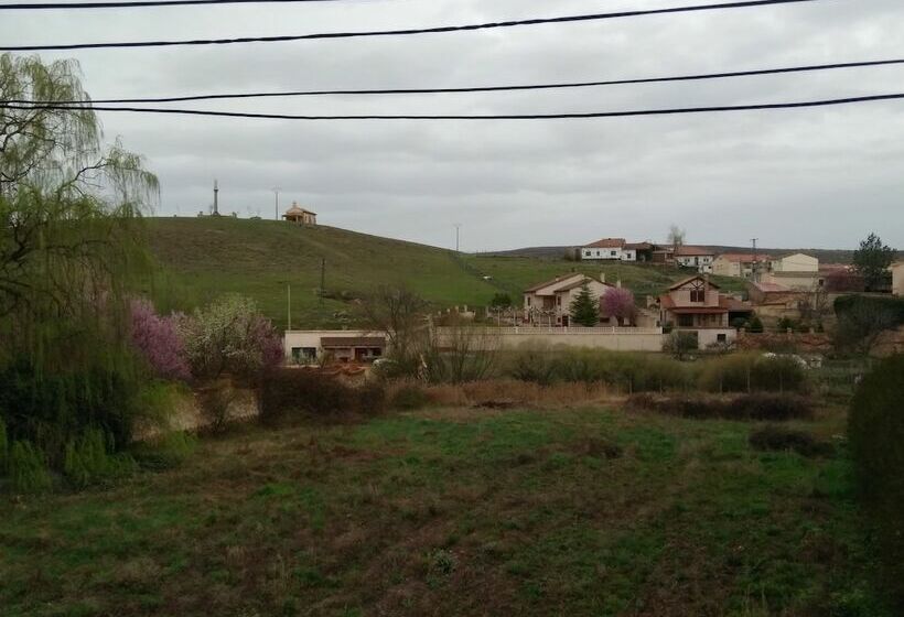 فندق فئة نجمة واحدة Pension Martinez