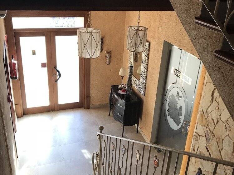 Hostal Rural Los Girasoles De Iniesta