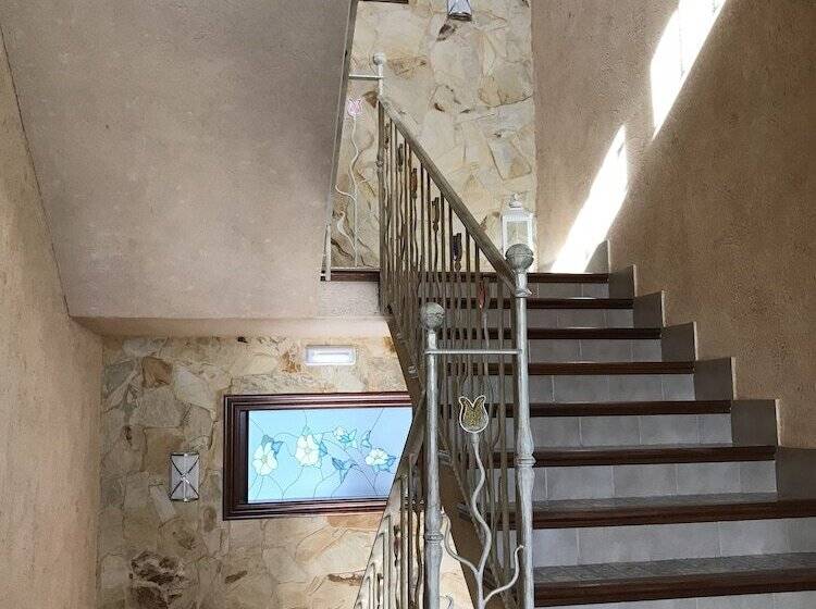 Hostal Rural Los Girasoles De Iniesta