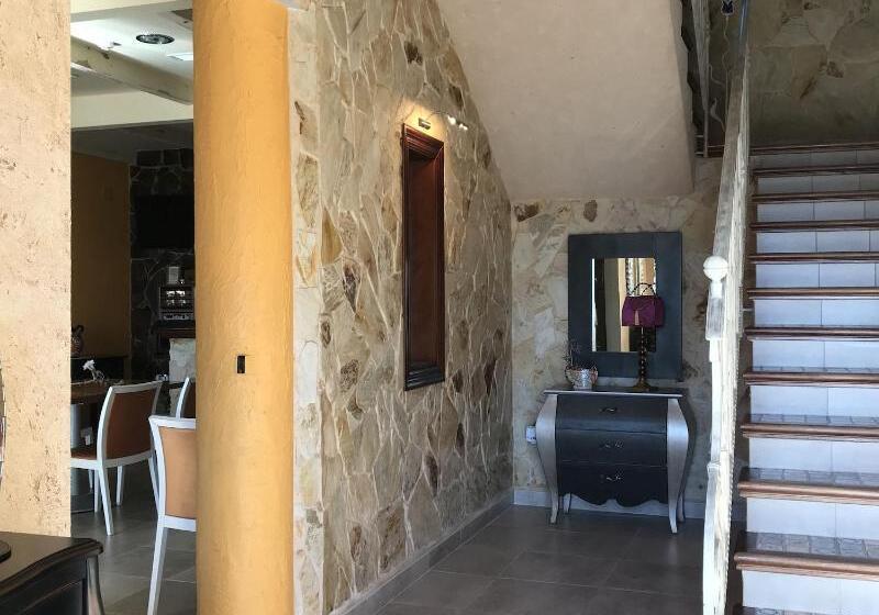 Hostal Rural Los Girasoles De Iniesta