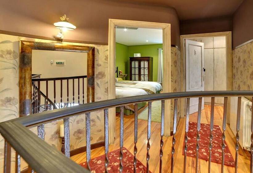 Hostal Rural Txapi Txuri Logis Hotels