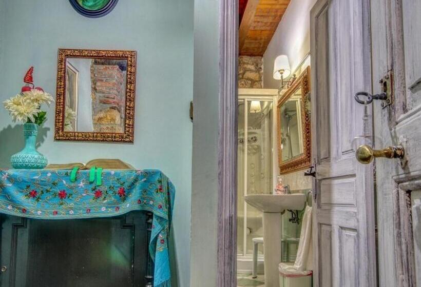 هتل Casona Dos Lagos