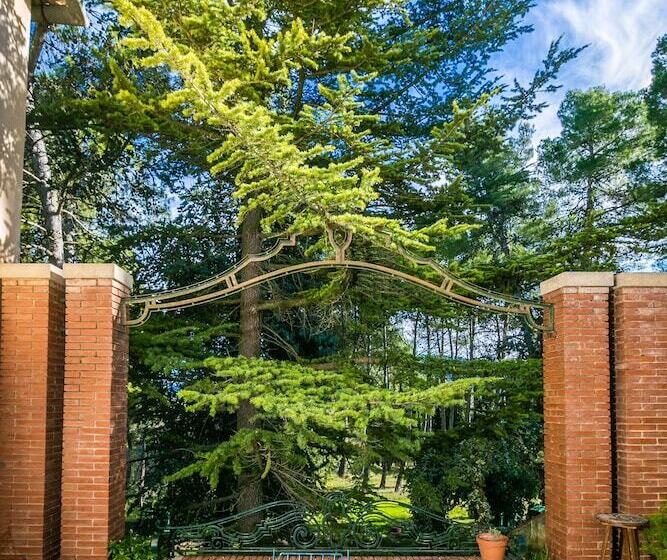 Отель Finca Micalas