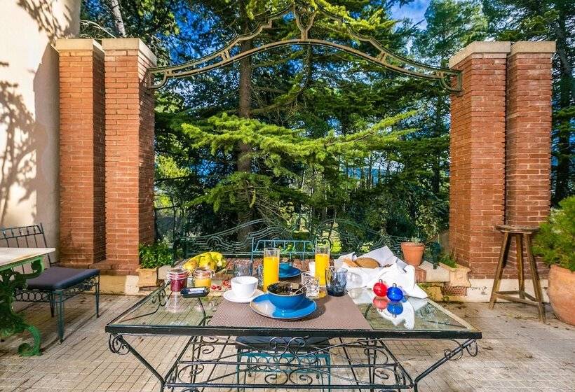 Отель Finca Micalas