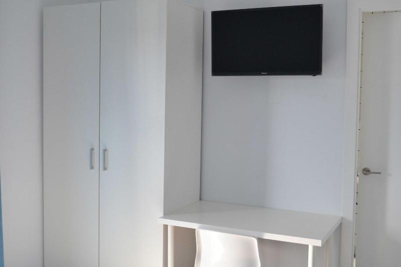 Отель Habitaciones Turísticas Seis Grifos