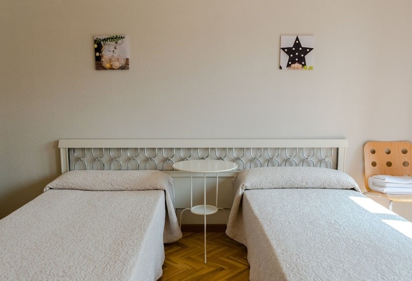 ホテル Hospedería Goroca