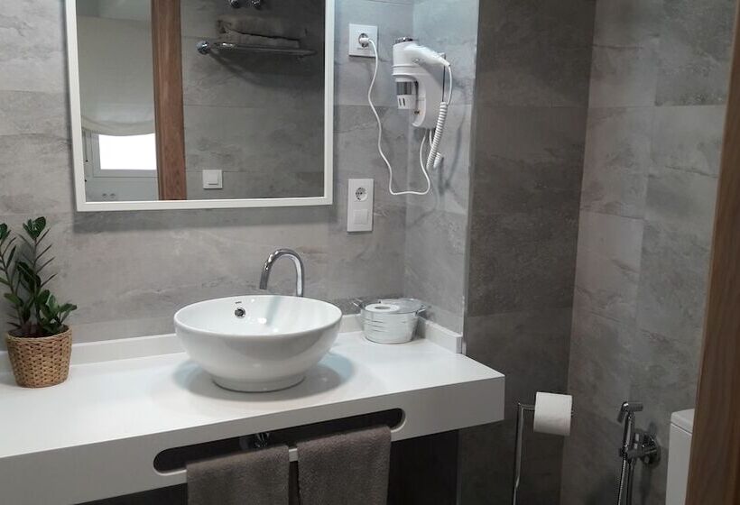 ホテル Hostal Cervantes Playa