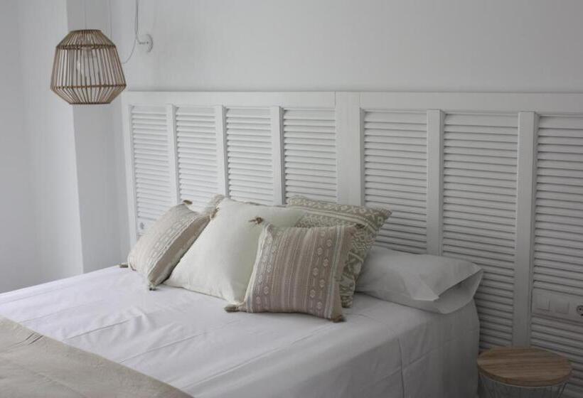 ホテル Hostal Cervantes Playa