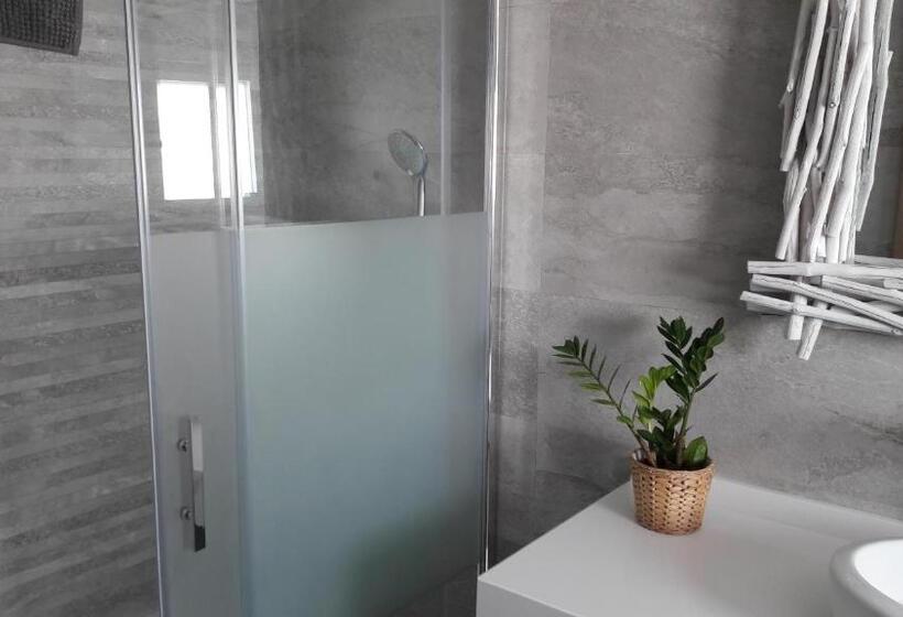 ホテル Hostal Cervantes Playa