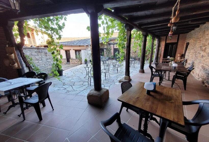 בית מלון כפרי La Casa Grande Del Valle