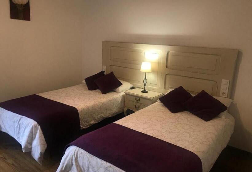 בית מלון כפרי La Casa Grande Del Valle