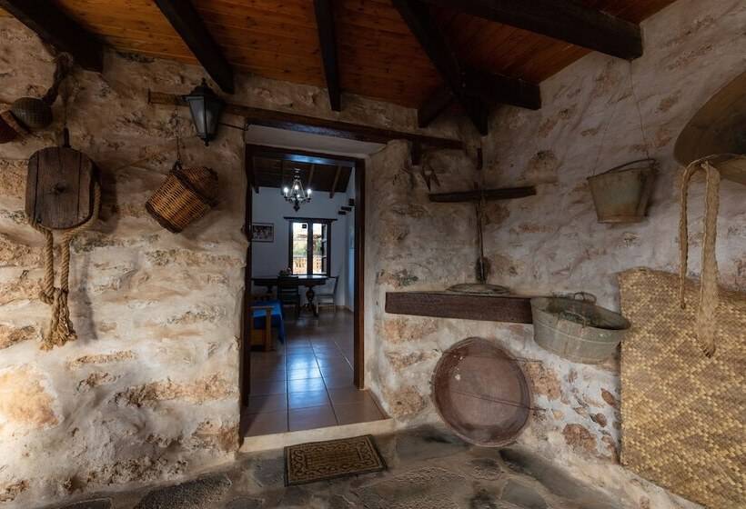 فندق ريفى Agroturismo La Gayria