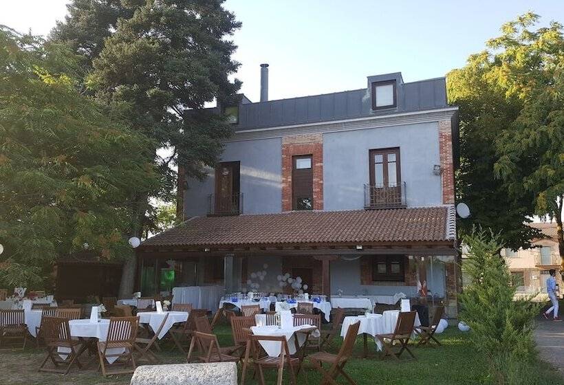 בית מלון כפרי La Puerta De La Ribera