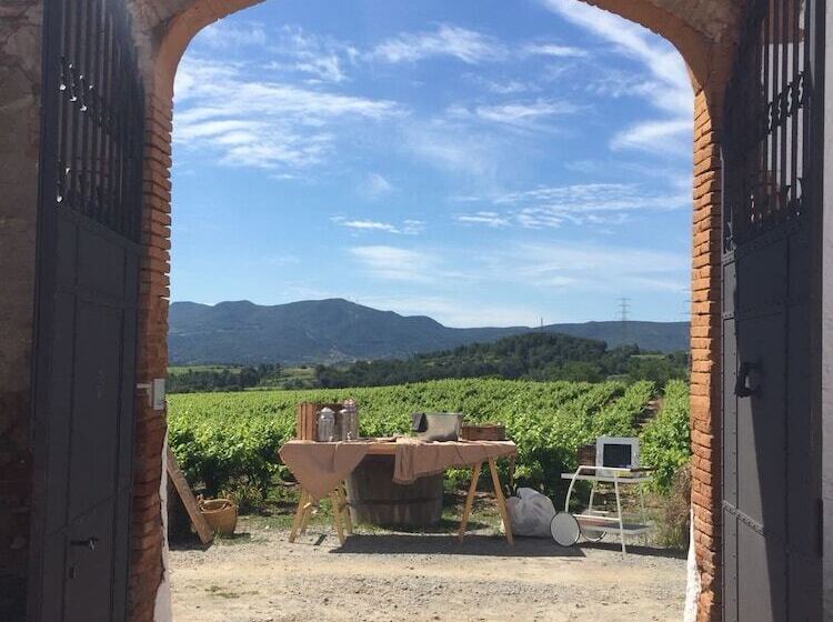 Сельский отель Masia Can Canyes & Spa