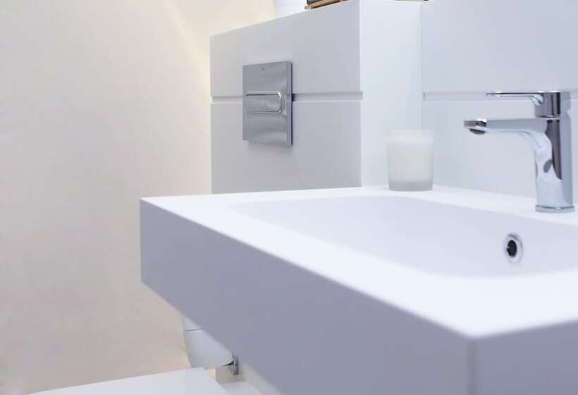 فندق ريفى Miluna