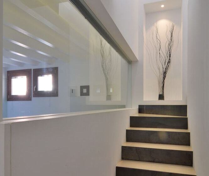 Lonja Suites Apartments