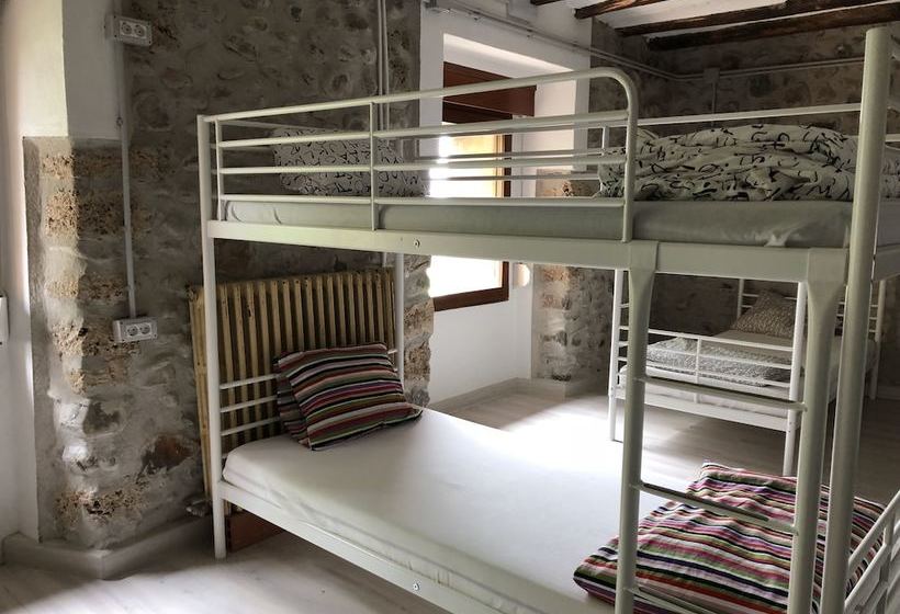 بنسيون Albergue El Salto