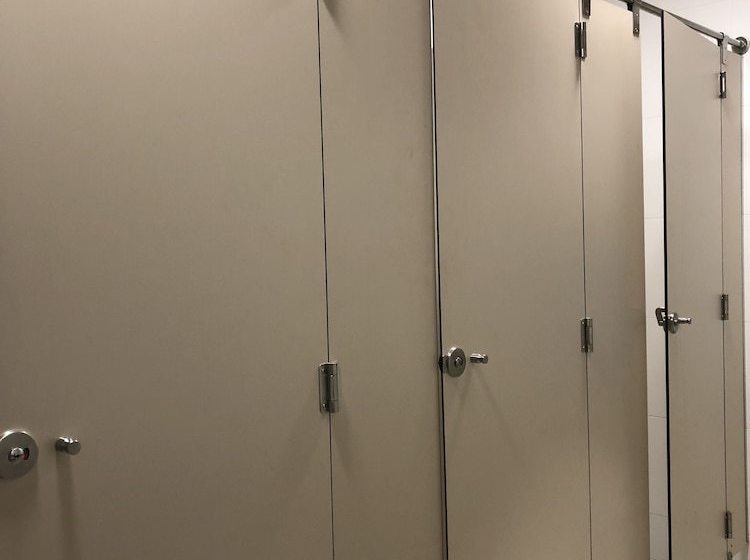 بنسيون Albergue El Salto