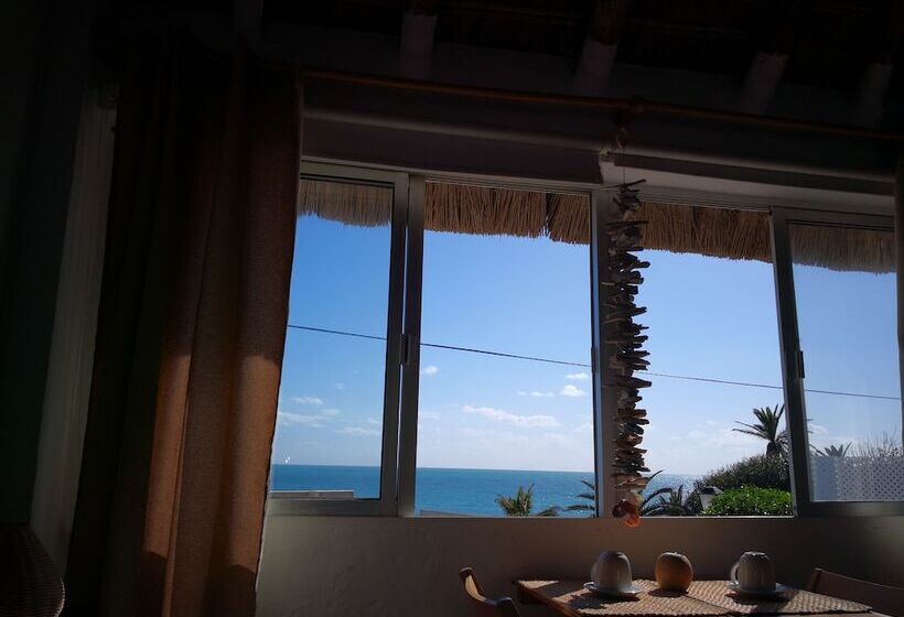 פנסיון Bungalows Castillejos   Adults Only