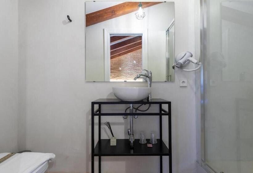 بنسيون Casa Del Patriarca