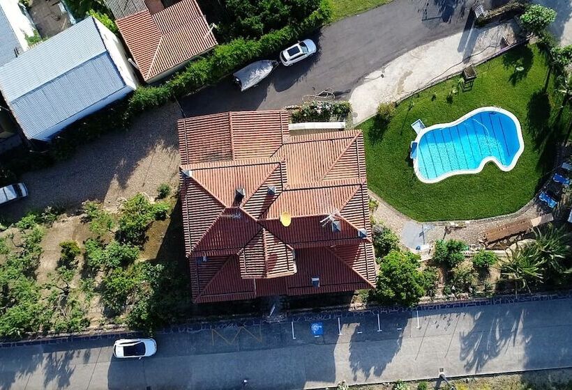 بنسيون Casa Rural Casa Valdecaballeros