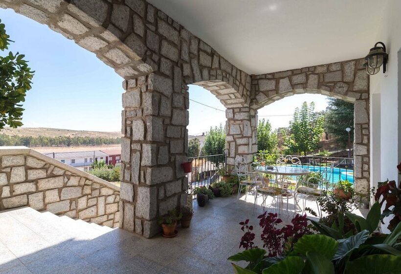 פנסיון Casa Rural Casa Valdecaballeros