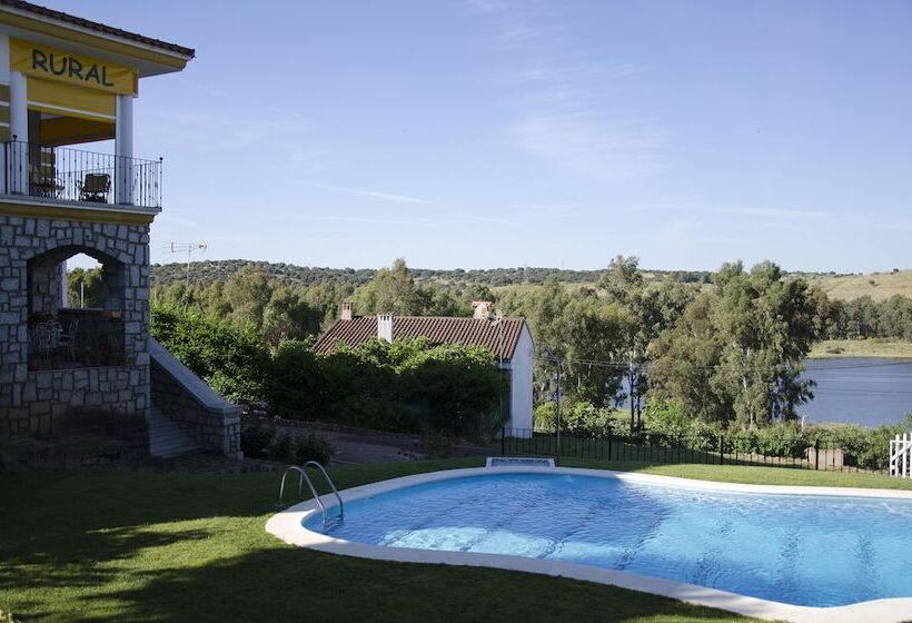 بنسيون Casa Rural Casa Valdecaballeros
