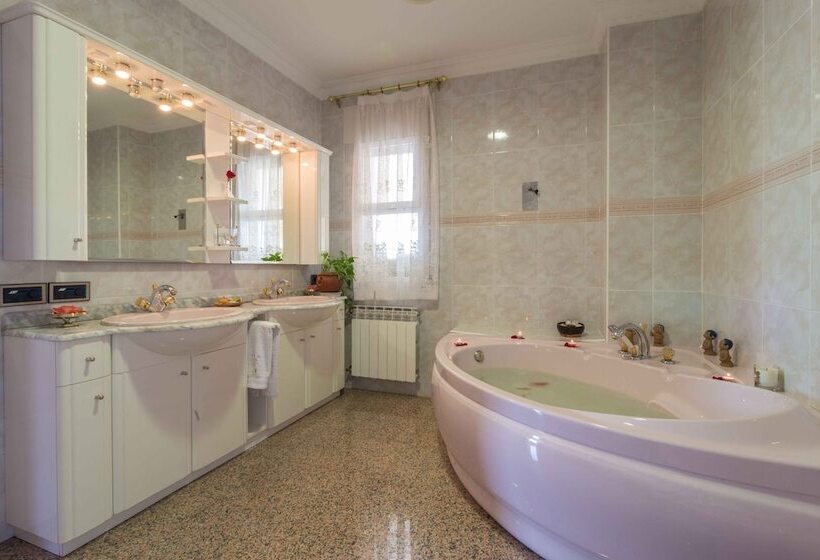 פנסיון Casa Rural Casa Valdecaballeros