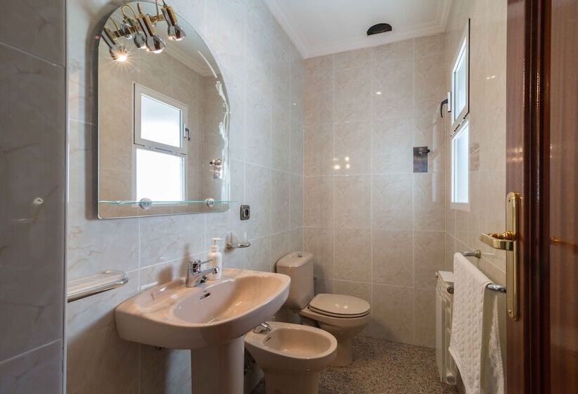 بنسيون Casa Rural Casa Valdecaballeros