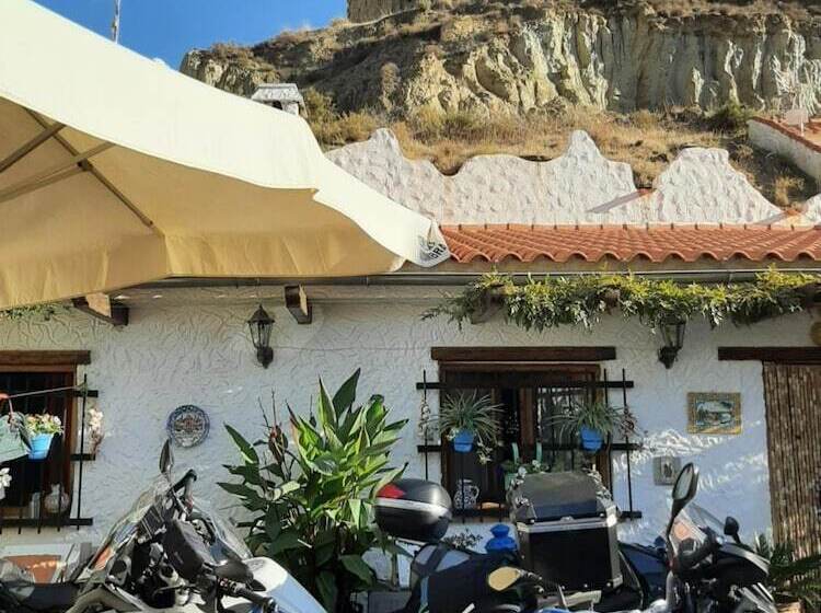 פנסיון Cuevaalegria