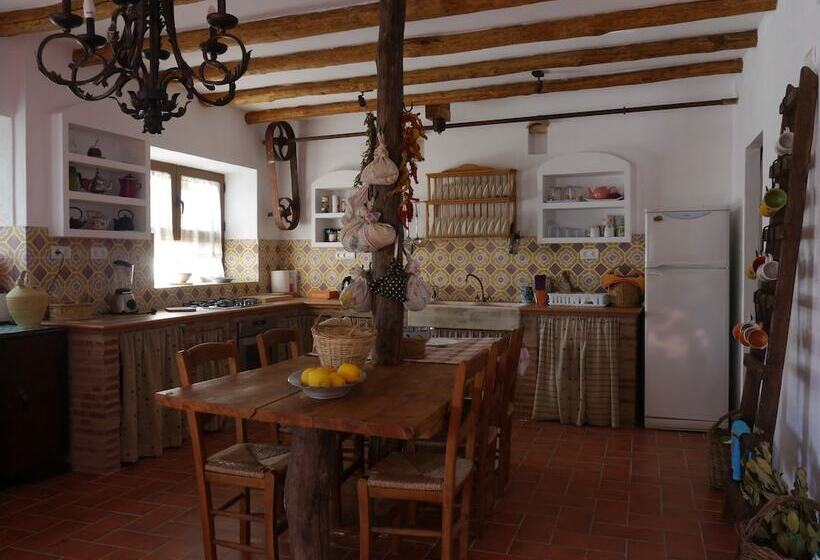 펜션 El Molino Del Abuelo