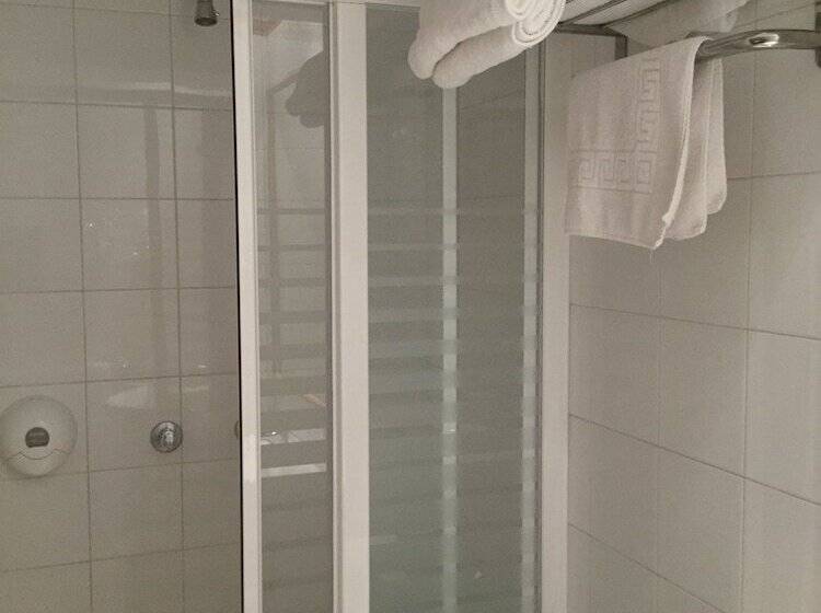 پانسیون Hostal Café Español