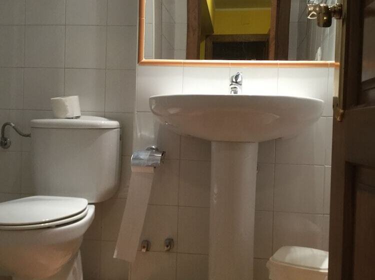 پانسیون Hostal Café Español