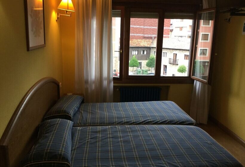 پانسیون Hostal Café Español