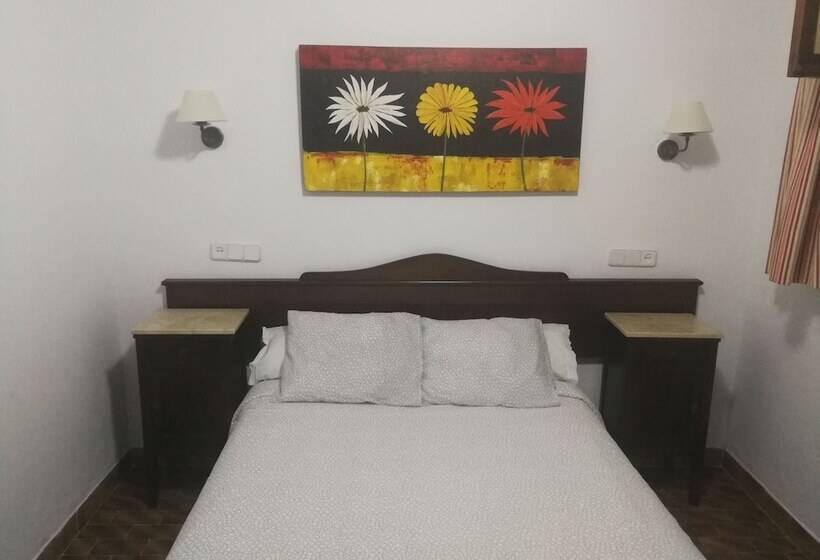 بنسيون Hostal Frasquita