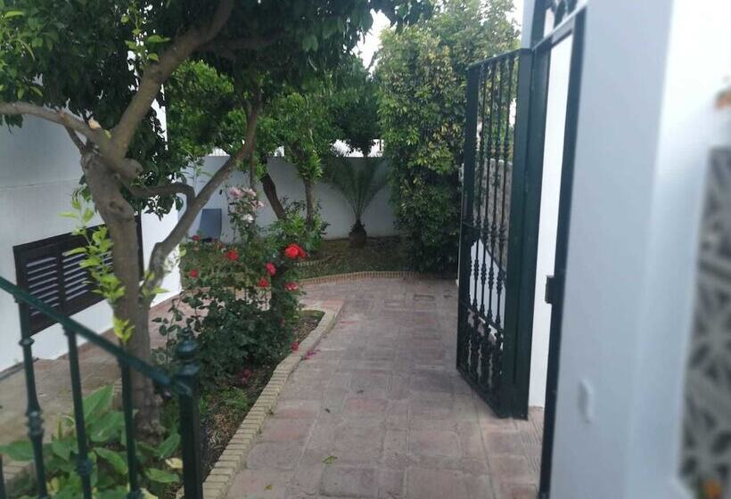 بنسيون Hostal Frasquita